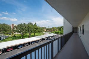 8198 TERRACE GARDEN DRIVE, ST PETERSBURG, FL 33709 - MLS#MFRTB8423777