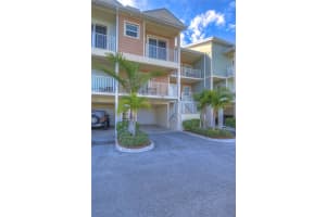 3280 MANGROVE POINT DRIVE, RUSKIN, FL 33570 - MLS#MFRTB8423814