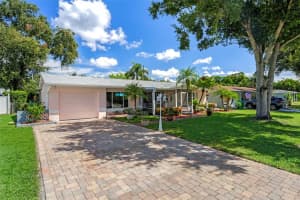 6073 45TH AVENUE, KENNETH CITY, FL 33709 Sold 10/17/25