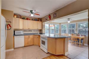 3124 31ST AVENUE, ST PETERSBURG, FL 33713 - MLS#MFRTB8423942