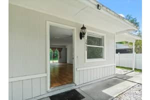 1911 14TH AVENUE, GAINESVILLE, FL 32641 - MLS#MFRTB8423982