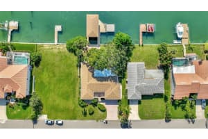 400 MIDWAY ISLAND, CLEARWATER BEACH, FL 33767 - MLS#MFRTB8424019
