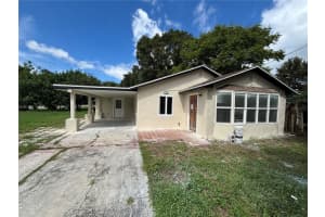 1908 Macomber Ave, CLEARWATER