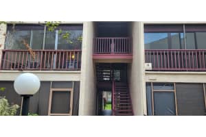 8605 HURON COURT, TAMPA, FL 33614 - MLS#MFRTB8424147