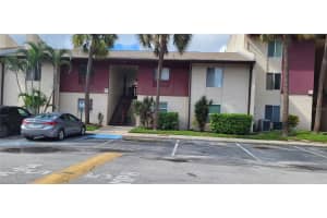 3821 S Lake Dr #223, TAMPA