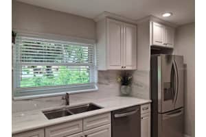 9684 LAKE SEMINOLE DRIVE, LARGO, FL 33773 - MLS#MFRTB8424192