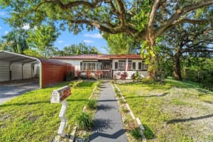 2005 E Crenshaw St, TAMPA