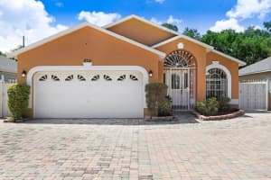 8712 FOUNTAIN AVENUE, TAMPA, FL 33615 - MLS#MFRTB8424245