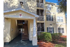 18387 Bridle Club Dr #18387, TAMPA