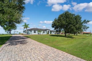 5209 LAKE SIENA DRIVE, WIMAUMA, FL 33598 - MLS#MFRTB8424325