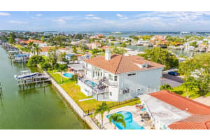 124 LEEWARD ISLAND, CLEARWATER BEACH, FL 33767 - MLS#MFRTB8424345