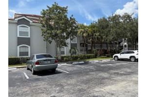 13827 Fairway Island Dr #s, ORLANDO
