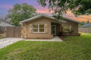 711 64th Avenue Dr E, BRADENTON 711 64th Avenue Dr E, BRADENTON