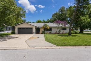 947 Sousa Dr, LARGO