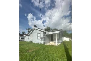 2600 W Columbus Dr, TAMPA
