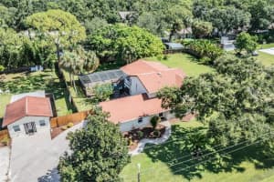 9517 W Flora St, TAMPA