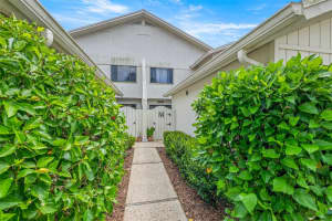468 LAKEVIEW DRIVE, PALM HARBOR, FL 34683 - MLS#MFRTB8424624