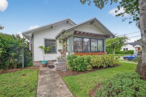 1146 17TH AVENUE, ST PETERSBURG, FL 33704 - MLS#MFRTB8424750