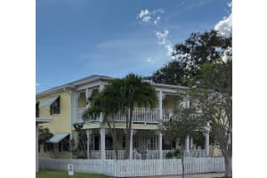 136 E Davis Blvd, TAMPA