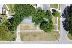 200 MADISON CIRCLE, ST PETERSBURG, FL 33703 Sold 10/27/25