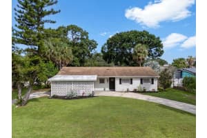 8405 STILLBROOK AVENUE, TAMPA, FL 33615 - MLS#MFRTB8425010