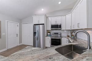 12711 PINEFOREST WAY, LARGO, FL 33773 - MLS#MFRTB8425053