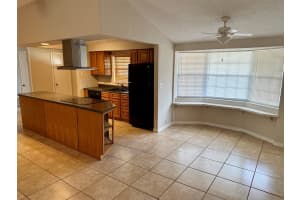 8804 AUBURN WAY, TAMPA, FL 33615 - MLS#MFRTB8425061