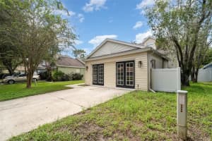 5865 MEADOWPARK PLACE, LITHIA, FL 33547 - MLS#MFRTB8425064