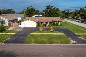 1530 49th St N, ST PETERSBURG