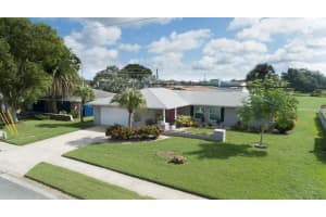 6569 AUGUSTA BOULEVARD, SEMINOLE, FL 33777 - MLS#MFRTB8425117