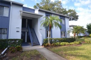 216 Cypress Ln, OLDSMAR