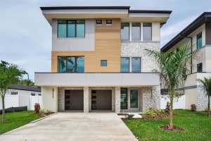1935 Shore Acres Blvd Ne, ST PETERSBURG