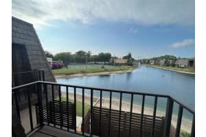 15308 POND WOODS DRIVE, TAMPA, FL 33618 - MLS#MFRTB8425533