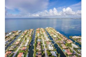562 RANGER LANE, LONGBOAT KEY, FL 34228 - MLS#MFRTB8425596