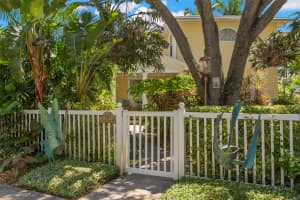1417 BEACH DRIVE, ST PETERSBURG, FL 33704 - MLS#MFRTB8425617