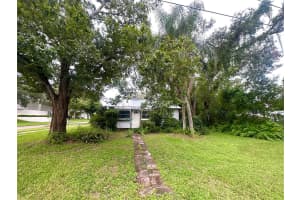 1001 10TH AVENUE, LARGO, FL 33770 - MLS#MFRTB8425737