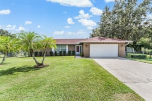 2111 Groveglen Ln S, LAKELAND