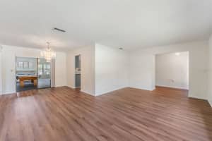2111 GROVEGLEN LANE, LAKELAND, FL 33813 - MLS#MFRTB8425739
