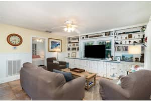 660 LINLEY STREET, LONGBOAT KEY, FL 34228 - MLS#MFRTB8425751