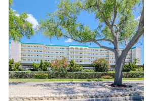 2960 59th St S #505, GULFPORT