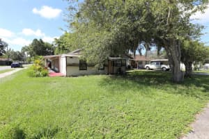 2747 EATON AVENUE, EATON PARK, FL 33840 - MLS#MFRTB8425779
