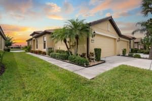 5446 SUNSET FALLS DRIVE, APOLLO BEACH, FL 33572 - MLS#MFRTB8425822