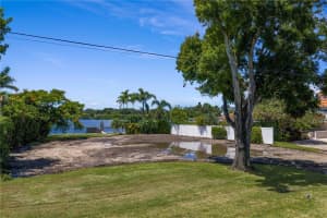 1344 MONTEREY BOULEVARD, ST PETERSBURG, FL 33704 Sold 11/21/25