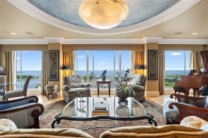 100 BEACH DRIVE, ST PETERSBURG, FL 33701 Sold 11/07/25