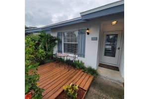 7229 PARKSIDE VILLAS DRIVE, ST PETERSBURG, FL 33709 - MLS#MFRTB8425929