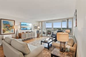 500 TREASURE ISLAND CAUSEWAY, TREASURE ISLAND, FL 33706 - MLS#MFRTB8425977