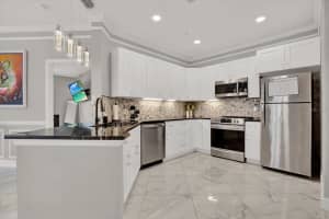 4333 BAYSIDE VILLAGE DRIVE, TAMPA, FL 33615 - MLS#MFRTB8425998
