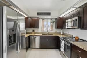 1007 LAKE AVOCA DRIVE, TARPON SPRINGS, FL 34689 - MLS#MFRTB8426015