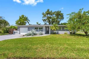 439 Capri Way Ne, ST PETERSBURG
