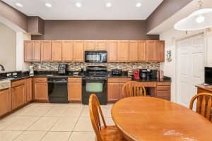 98 HIGHLAND AVENUE, TARPON SPRINGS, FL 34689 - MLS#MFRTB8426039
